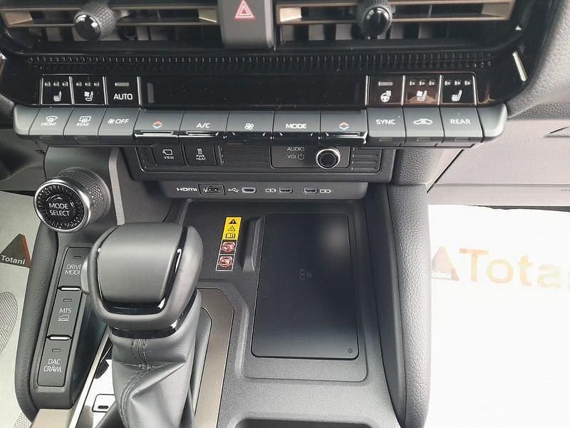 Nuova Toyota Land Cruiser Lounge 205 CV (150 kW) 2026 Bronzo SUV