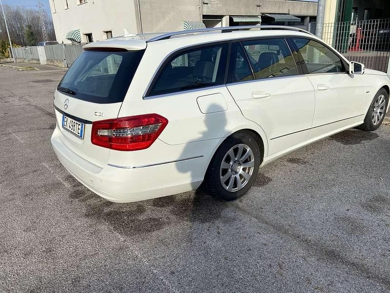 Usata Mercedes E220 Avantgarde 170 CV (125 kW) 2011 Station wagon