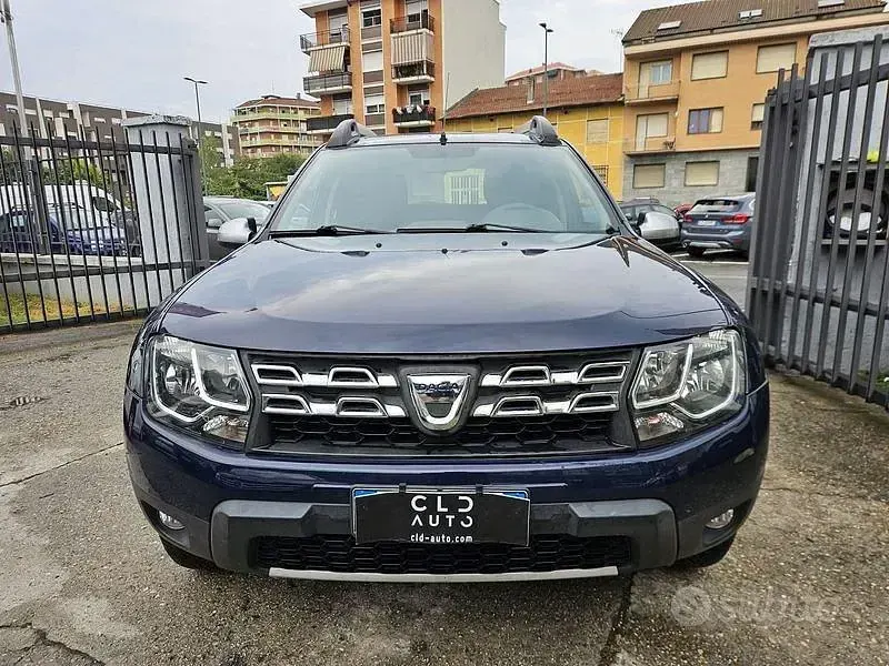 Usata Dacia Duster Lauréate 110 CV (80 kW) 2016 Bluazzurro SUV