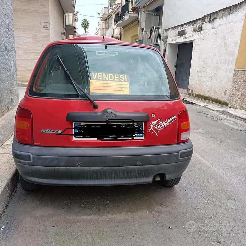 Usata Nissan Micra 54 CV (39 kW) 1997 Rosso Utilitaria