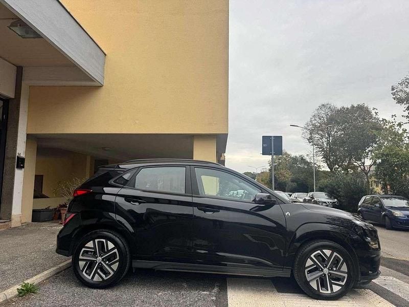 Usata Hyundai Kona 25 kW (35 CV) 2022 Nero SUV