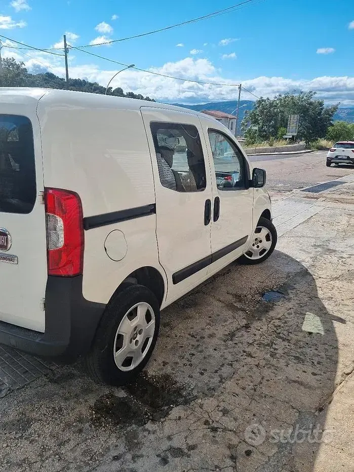 Usata Fiat Fiorino 80 CV (58 kW) 2018 Bianco Monovolume