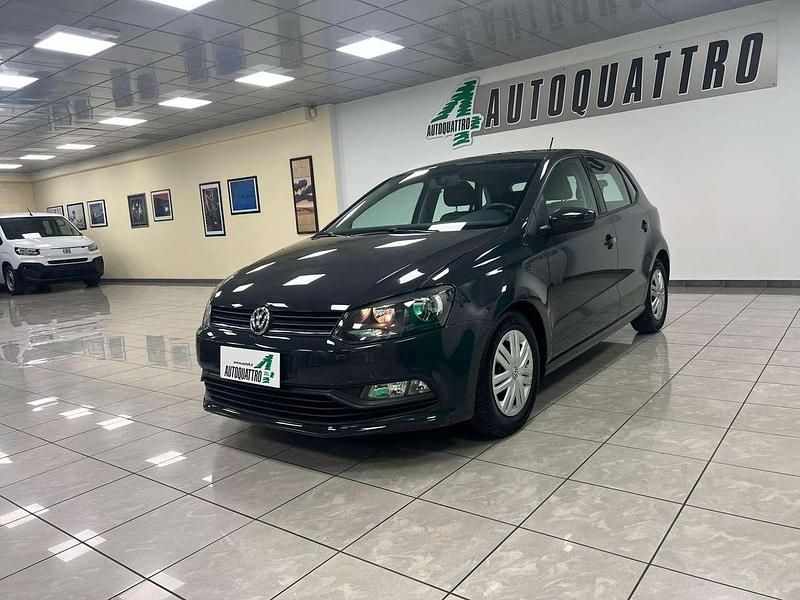 Usata VW Polo Trendline 75 CV (55 kW) 2017 Grigio Berlina