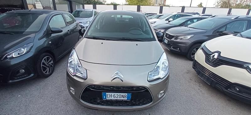 Usata Citroën C3 Exclusive 68 CV (50 kW) 2011 Oro Berlina