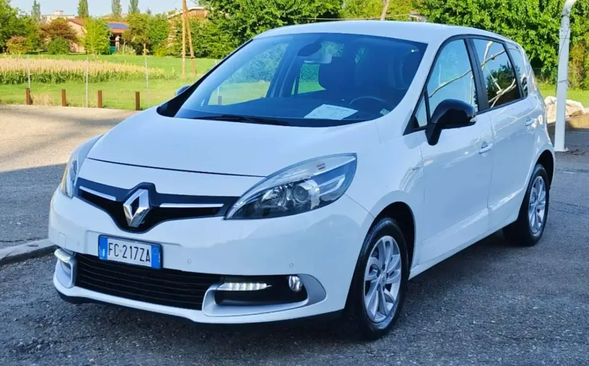 Usata Renault Scénic III Bose Edition 110 CV (80 kW) 2016 Other Monovolume