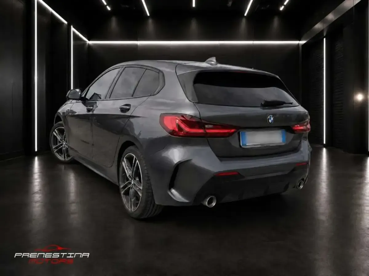 Usata BMW 118 M Sport 150 CV (110 kW) 2021 Grigio Berlina