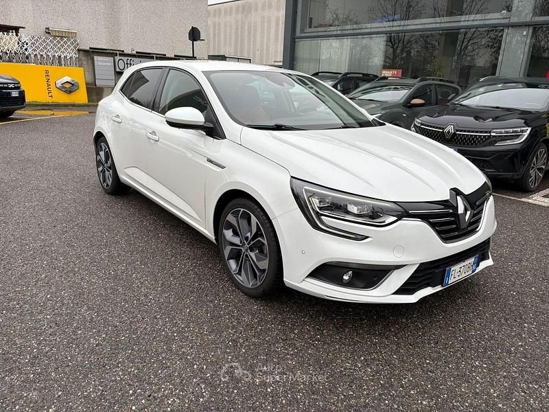 Bianco Usata 2017 Renault Mégane IV Bose Edition Berlina | 12.500 € (Cara) - Immagine 1/4