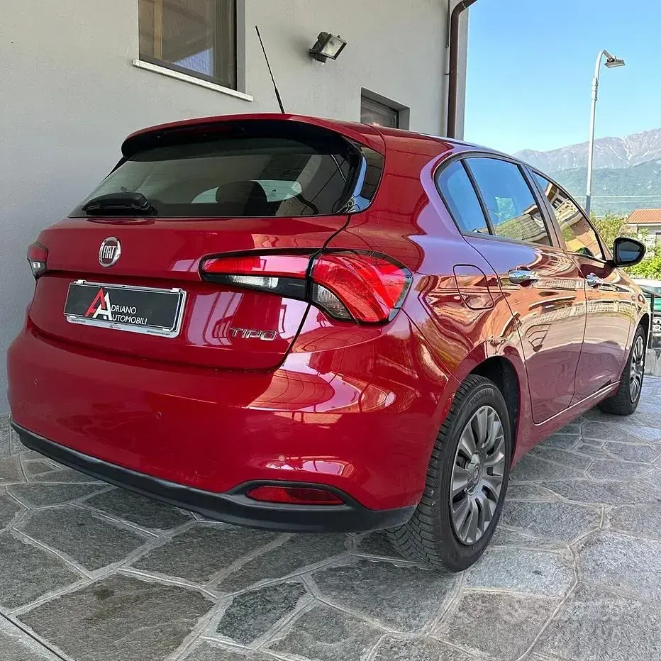 Usata Fiat Tipo Easy 95 CV (69 kW) 2016 Nero Berlina