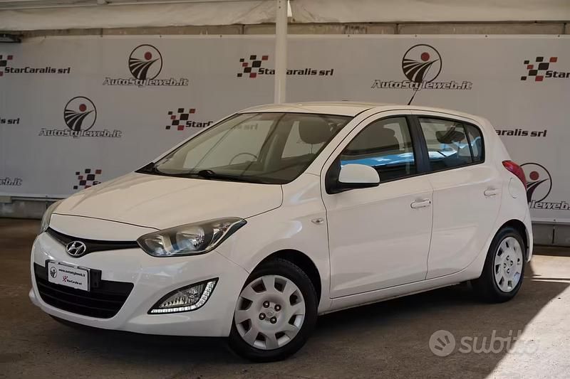 Usata Hyundai i20 Classic 85 CV (62 kW) 2013 Bianco Utilitaria