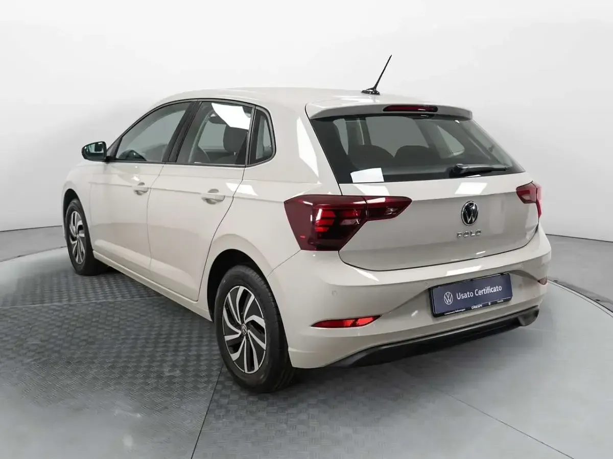 Usata VW Polo Life 80 CV (58 kW) 2023 Grigio Utilitaria