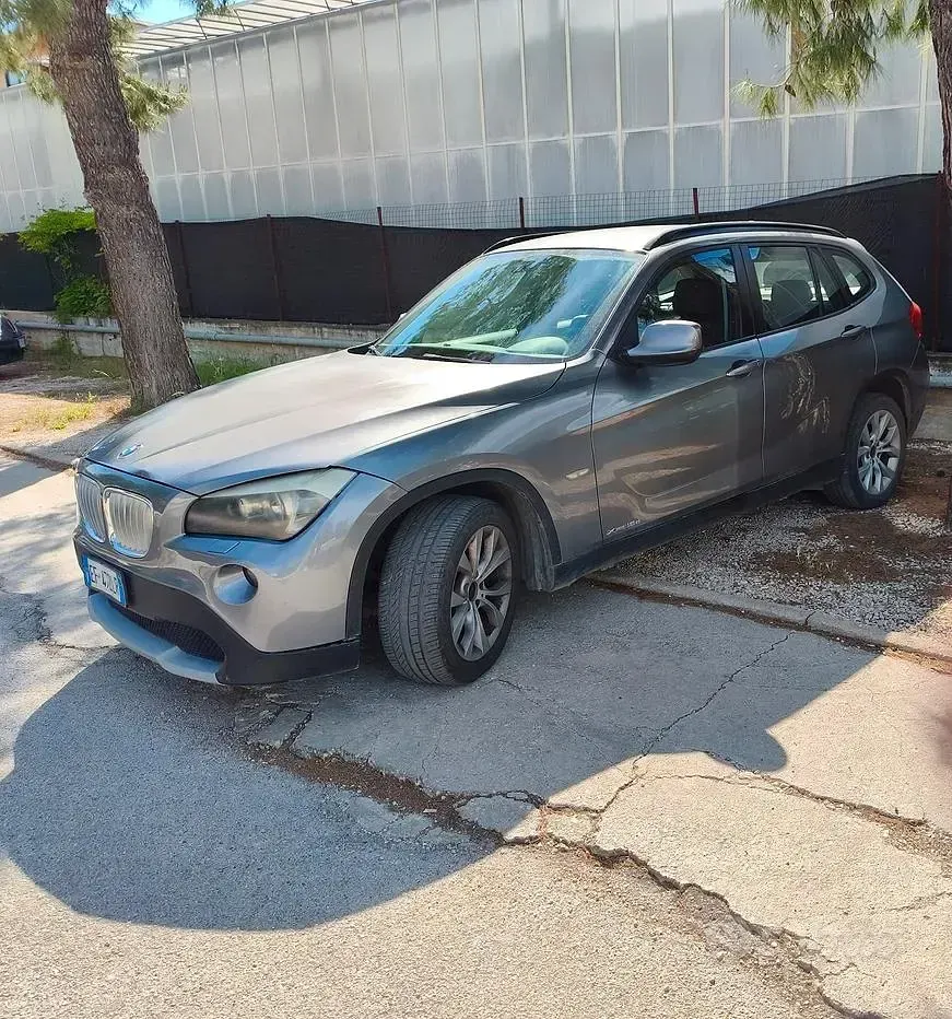 Usata BMW X1 143 CV (105 kW) 2010 Grigio SUV