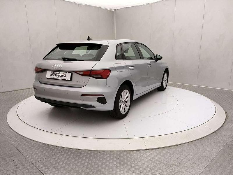 Usata Audi A3 116 CV (85 kW) 2021 Argento Berlina
