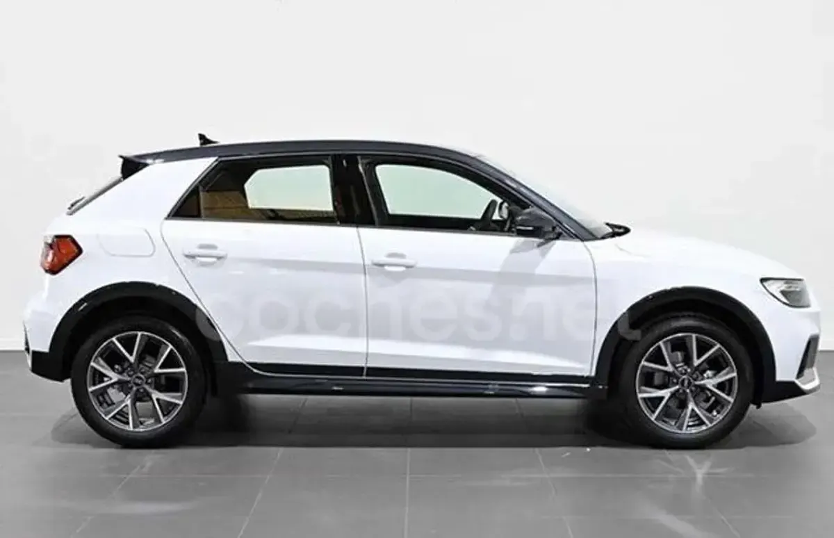 Nuova Audi A1 Black Edition 116 CV (85 kW) 2026 Bianco SUV