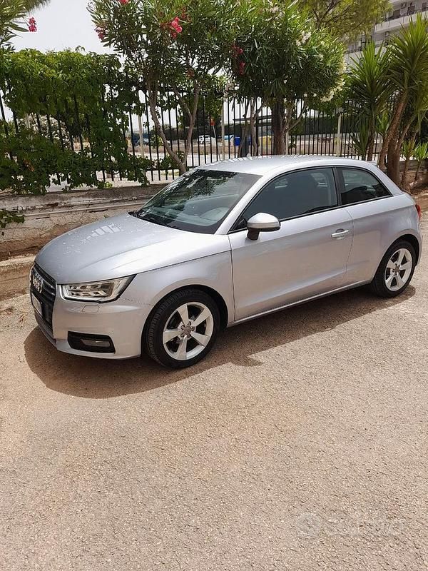 Usata Audi A1 90 CV (66 kW) 2015 Grigio Utilitaria