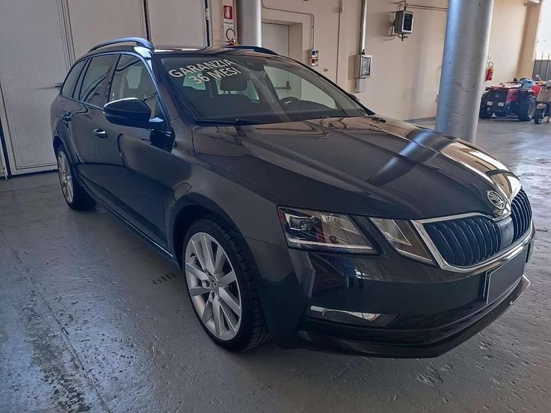 Usata Skoda Octavia Executive 150 CV (110 kW) 2019 Nero Station wagon