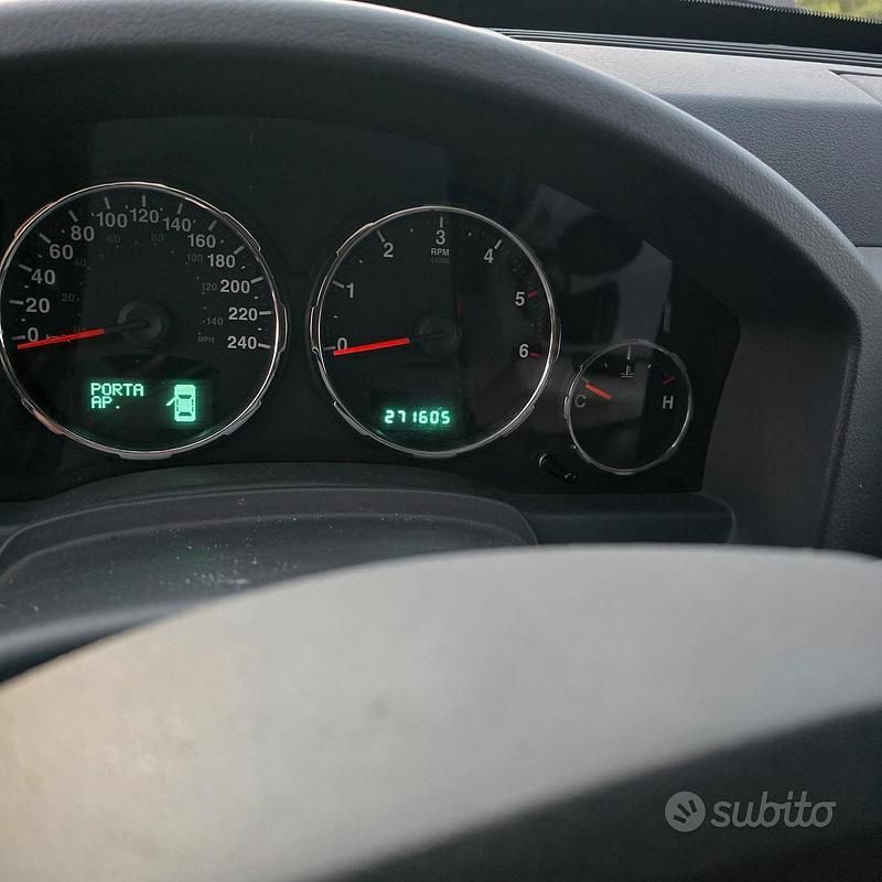 Occasion Jeep Cherokee 2010 Gris SUV