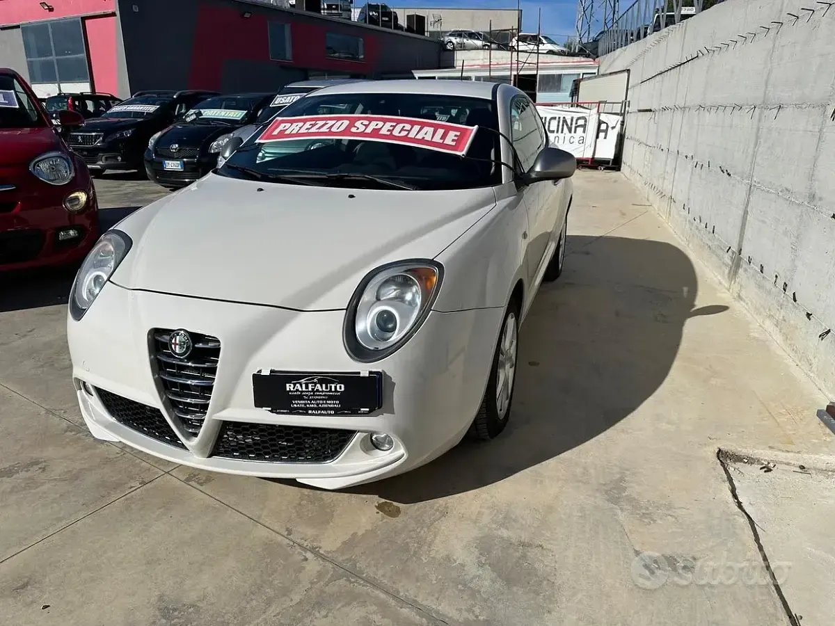 Begagnad Alfa Romeo MiTo Distinctive 95 HK (69 kW) 2011 Beige Halvkombi