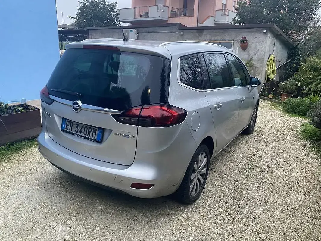 Usata Opel Zafira Tourer Cosmo 150 CV (110 kW) 2013 Monovolume