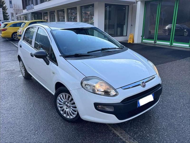 Usata Fiat Punto Evo Active 77 CV (56 kW) 2012 Bianco Utilitaria