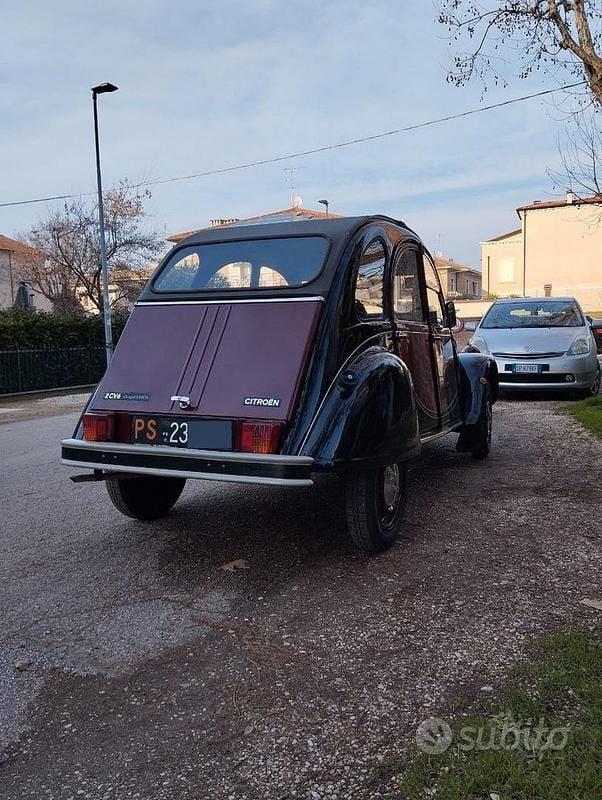Usata Citroën 2CV Charleston 29 CV (21 kW) 1980 Rosso Berlina
