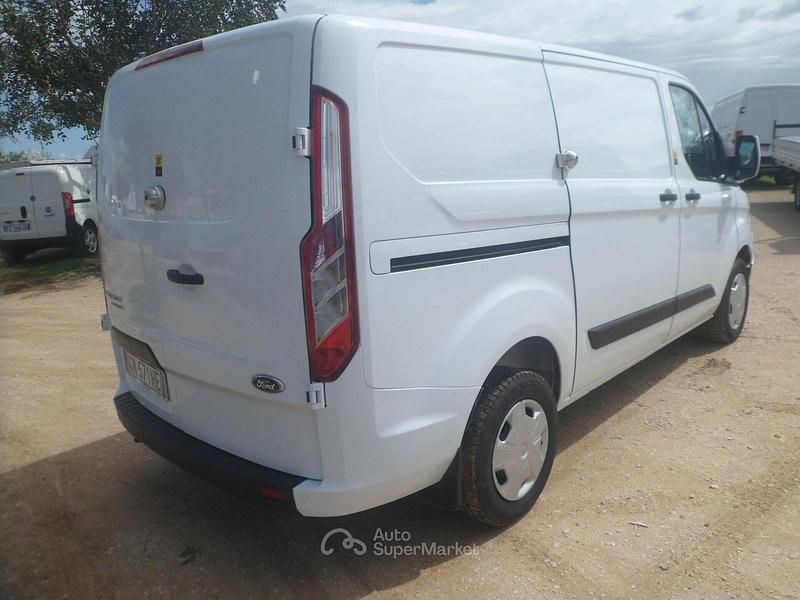 Usata Ford Transit Custom 131 CV (96 kW) 2021 Bianco Furgone