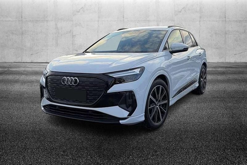 Usata Audi Q4 e-tron S-Line 69 kW (95 CV) 2022 Bianco SUV