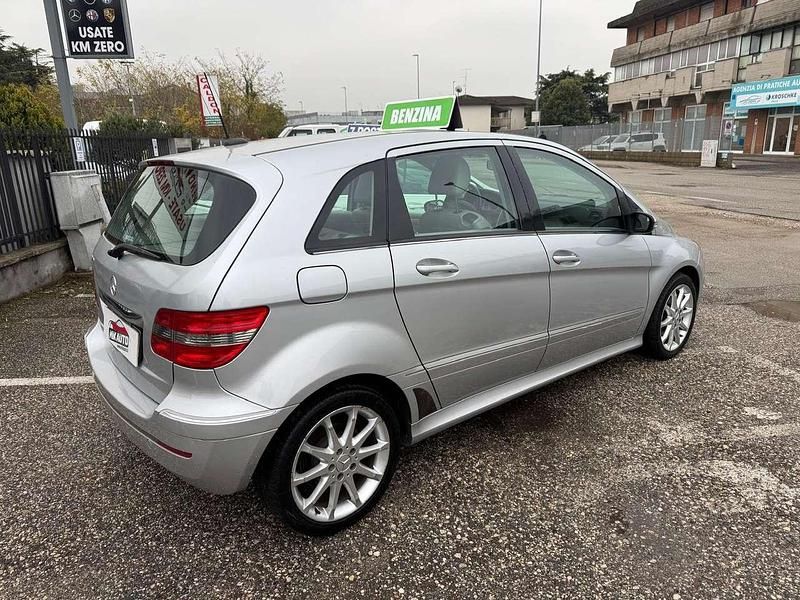 Usata Mercedes B170 116 CV (85 kW) 2005 Argento Monovolume