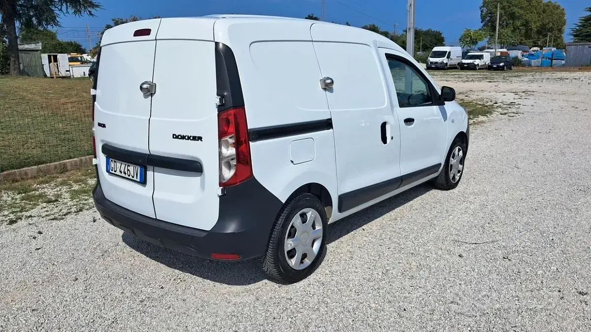 Gebraucht Dacia Dokker 110 PS (80 kW) 2020 Weiß Van / Kleinbus