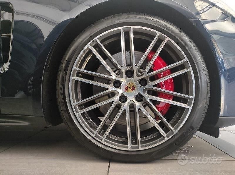 Usata Porsche Panamera 460 CV (338 kW) 2020 Blu/azzurro Berlina