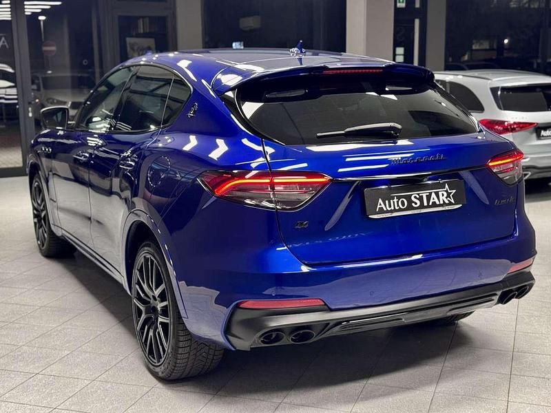 Usata Maserati Levante 250 CV (183 kW) 2020 Blu/azzurro SUV
