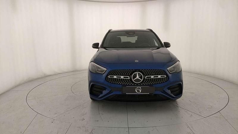 Usata Mercedes GLA200 AMG Line Premium 150 CV (110 kW) 2025 Blu SUV