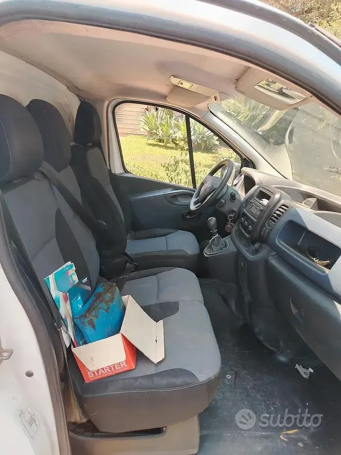 Usata Opel Vivaro Edition 121 CV (88 kW) 2017 Bianco Monovolume