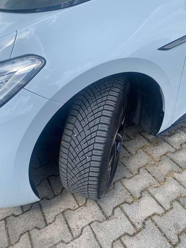 Usata VW ID.3 Pro 150 kW (204 CV) 2020 Bianco Utilitaria