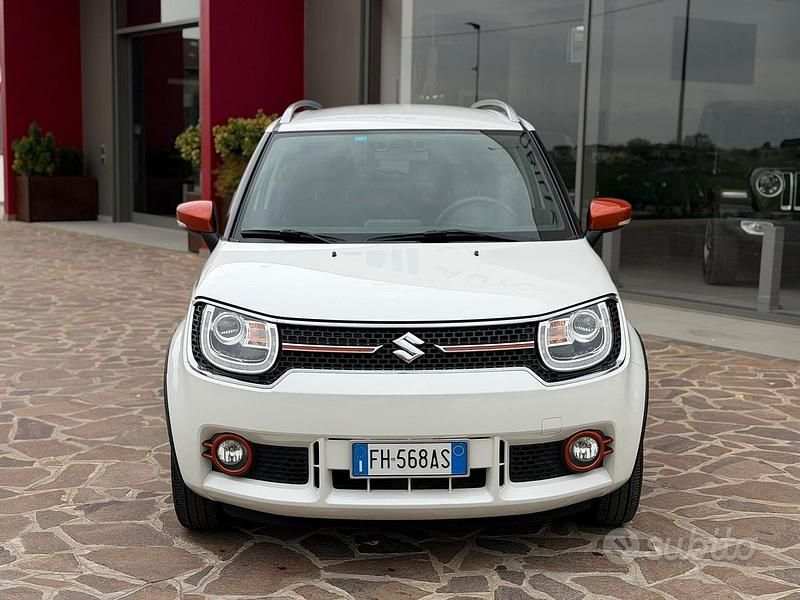 Usado Suzuki Ignis 90 CV (66 kW) 2017 Blanco SUV