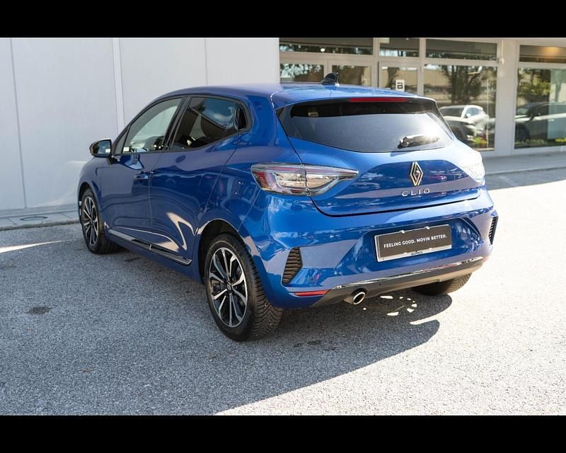 Usata Renault Clio V Techno 90 CV (66 kW) 2024 Blu iron Berlina