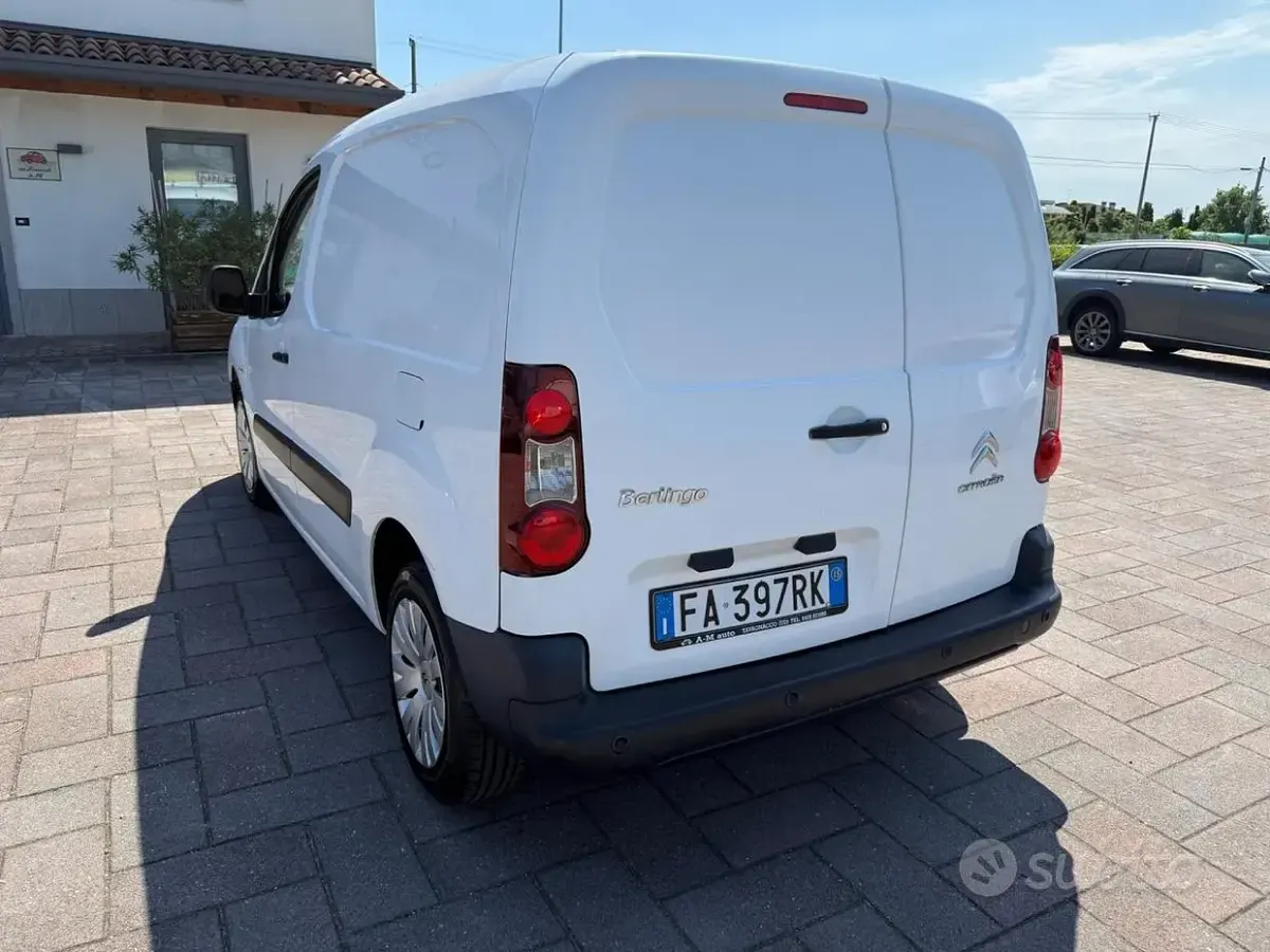 Usata Citroën Berlingo 90 CV (66 kW) 2015 Bianco Monovolume