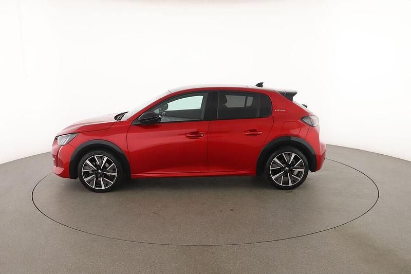 Usata Peugeot 208 GT-line 101 CV (74 kW) 2020 Rosso Utilitaria