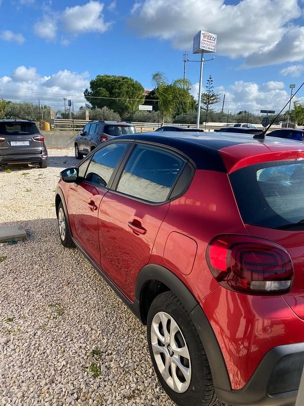 Usata Citroën C3 Shine 101 CV (74 kW) 2021 Rosso Utilitaria