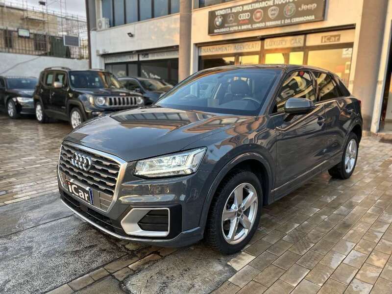 Usata Audi Q2 150 CV (110 kW) 2019 Nero metallizzato SUV