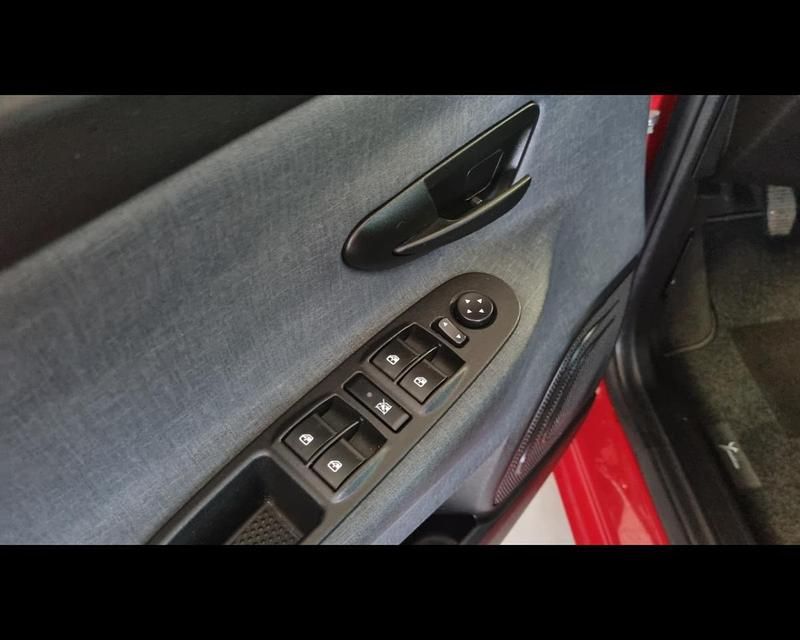 Brugt Lancia Ypsilon Gold 70 HK (51 kW) 2022 Rød Hatchback