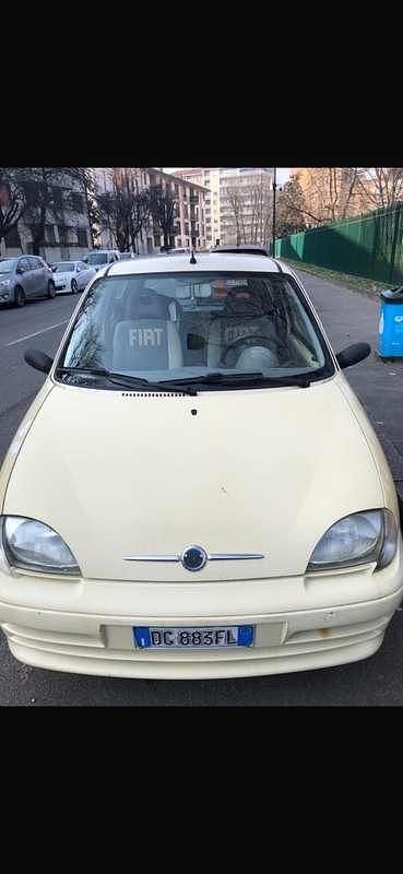 Usata Fiat 600 Anniversary 54 CV (39 kW) 2007 Utilitaria