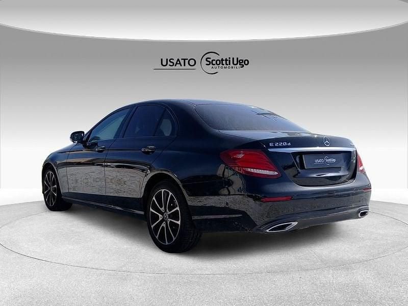 Usata Mercedes E220 Business 194 CV (142 kW) 2020 *** Berlina