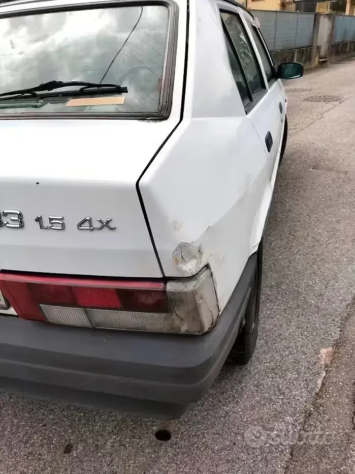 Brugt Alfa Romeo 33 105 HK (77 kW) 1989 Hvid Sedan
