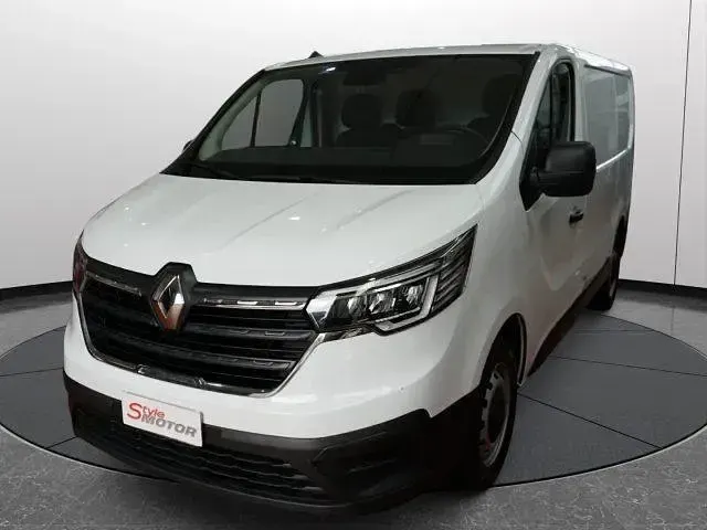 Usata Renault Trafic 110 CV (80 kW) 2024 Bianco