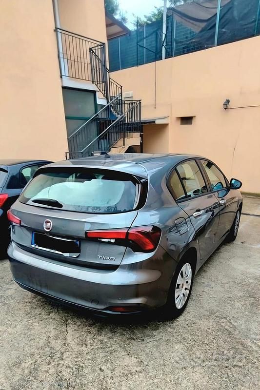 Usata Fiat Tipo Mirror 95 CV (69 kW) 2020 Nero Utilitaria
