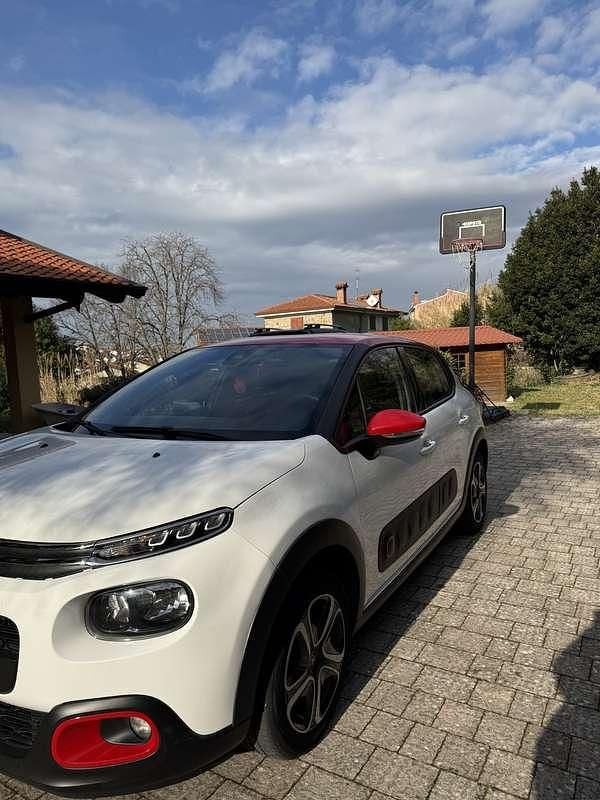 Usata Citroën C3 Shine 102 CV (75 kW) 2018 Bianco Berlina