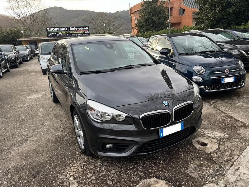 Usata BMW 216 Sport Line 95 CV (69 kW) 2016 Grigio Monovolume