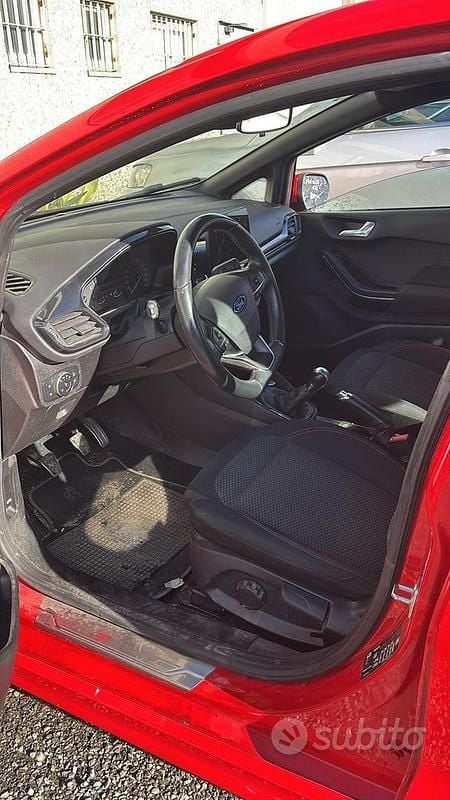 Usata Ford Fiesta ST-Line 85 CV (62 kW) 2019 Rosso Utilitaria
