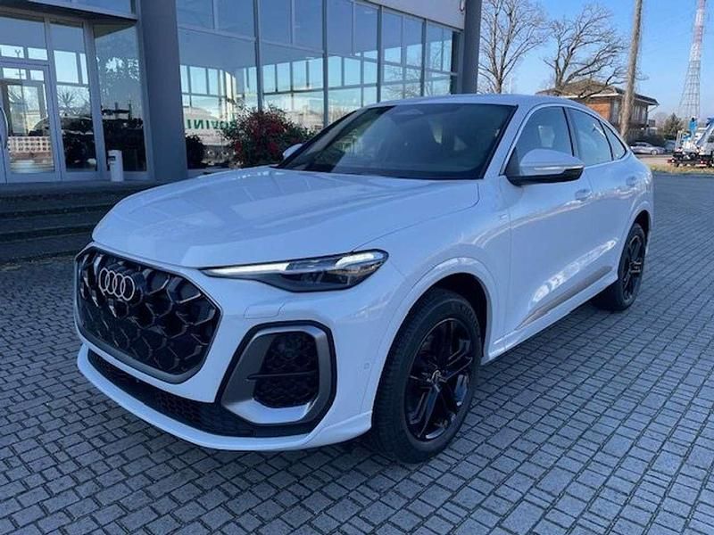 Bianco ghiaccio Nuova 2025 Audi Q5 Sportback S-Line SUV | 64.800 € (Super prezzo) - Immagine 1/4