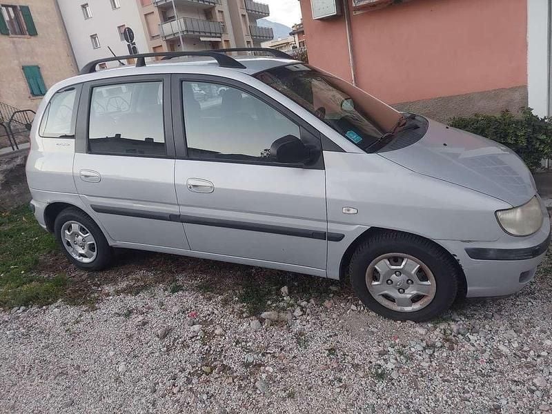 Usata Hyundai Matrix Active 103 CV (75 kW) 2004 Blu Monovolume